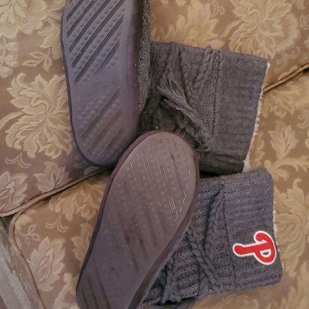 Phillies winter boots